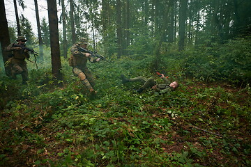Image showing marines capture terrorist  alive