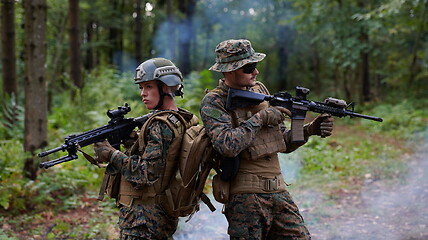 Image showing Soldier Woman as a Team Leader