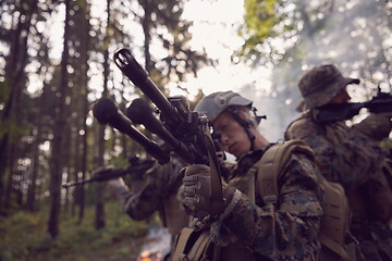 Image showing Soldier Woman as a Team Leader