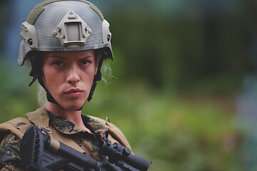 Image showing woman soldier