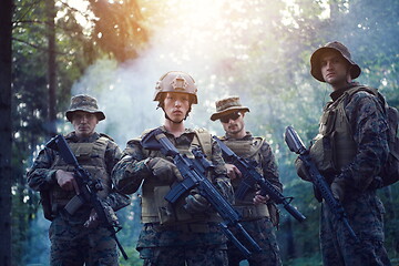 Image showing Soldier Woman as a Team Leader