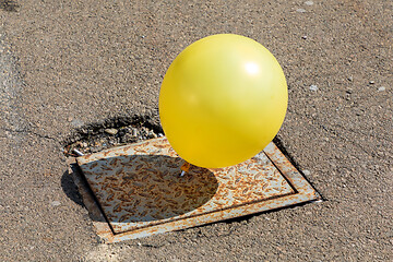 Image showing Yellow Balloon