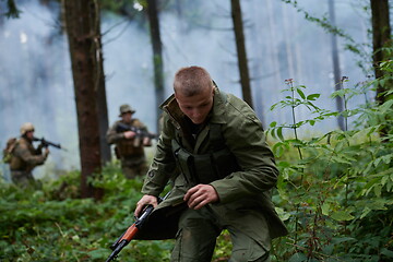 Image showing marines capture terrorist  alive