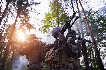 Image showing Soldier Woman as a Team Leader