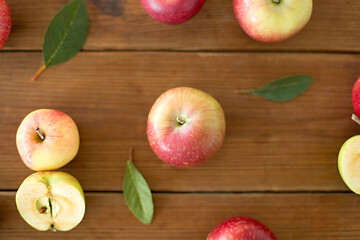 Image showing ripe red apples on wooden table