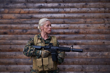 Image showing woman soldier