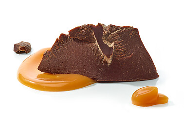 Image showing chocolate pieces with caramel sauce