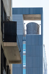 Image showing typical water tank on the roof of a building in New York City