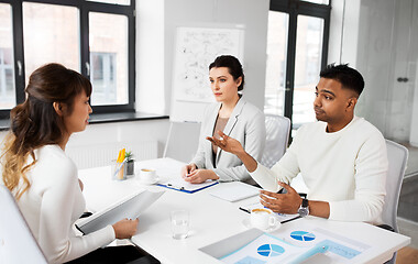 Image showing recruiters having job interview with employee