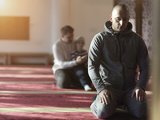 Image showing muslim people praying in mosque