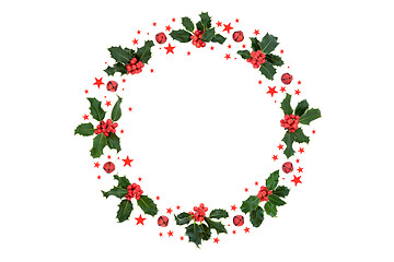 Image showing Holly Berry Wreath with Red Stars & Bells 