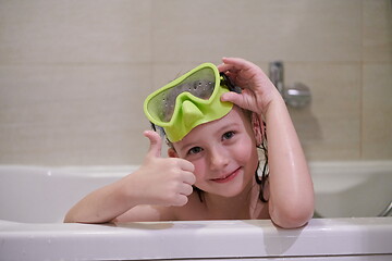 Image showing little girl with snorkel goggles