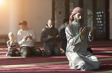 Image showing muslim people praying in mosque