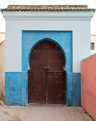 Image showing Color entrance gate with door in Fes