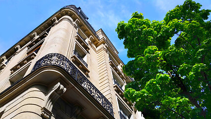 Image showing Facade of typical building in Paris