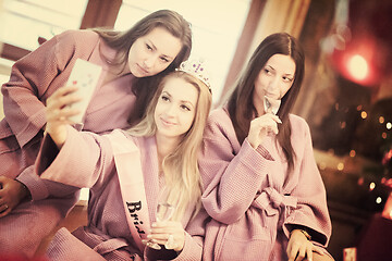 Image showing bachelorette party, making selfie