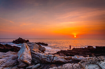 Image showing Brilliant vivid sunrise over the ocean