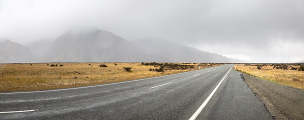 Image showing road to horizon New Zealand south island