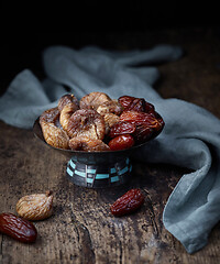 Image showing dried figs and dates