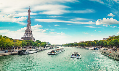 Image showing Walking in Paris