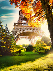 Image showing Autumn park in Paris