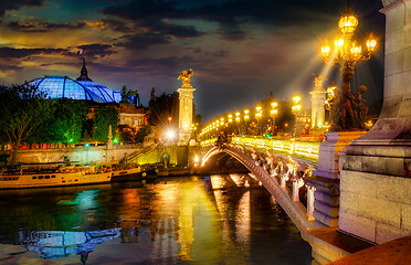 Image showing Bridge in Paris at night