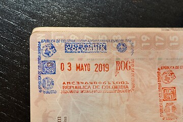 Image showing Colombian visa passport stamp