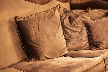 Image showing Couch with pillows