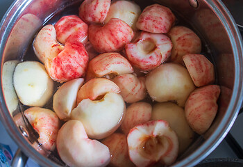 Image showing pot of peeled apples