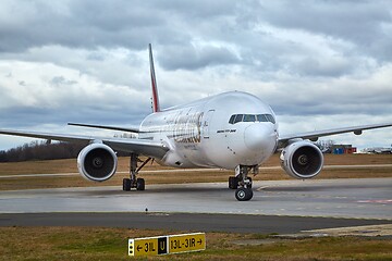 Image showing Plane taxiing at airport