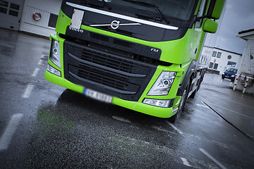 Image showing Green Truck