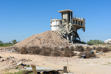 Image showing Dismantling of an illegally constructed hotel building