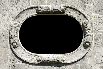 Image showing Round stone window