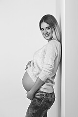 Image showing Beautiful pregnant woman in jeans