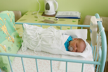 Image showing Newborn baby infant in the hospital