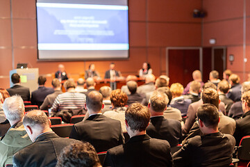 Image showing Round table discussion at business conference event.