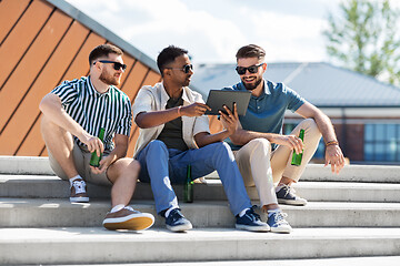 Image showing men with tablet pc drinking beer on street