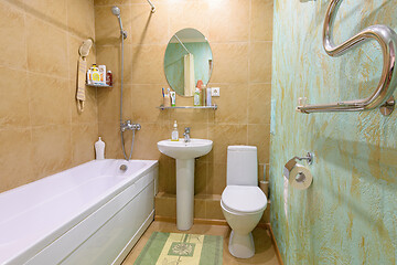 Image showing Combined bathroom in a small apartment, classic style