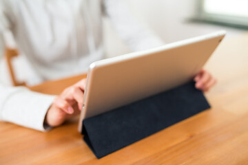 Image showing Woman use of tablet computer