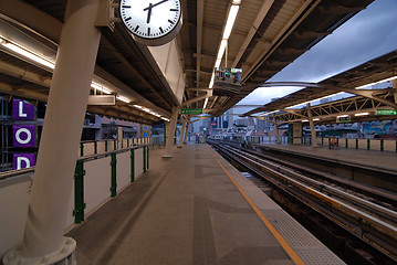 Image showing skytrain station in bangkok