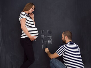 Image showing pregnant couple accounts week of pregnancy