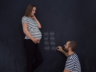 Image showing pregnant couple accounts week of pregnancy