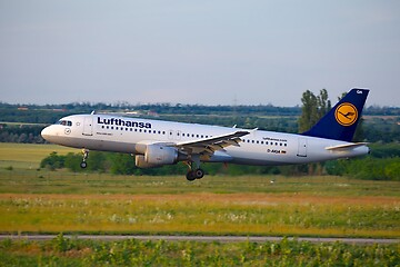 Image showing Airliner Touching Down