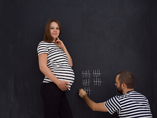 Image showing pregnant couple accounts week of pregnancy