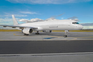 Image showing Plane at night