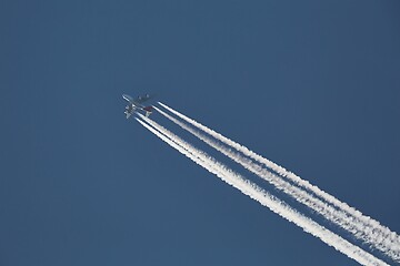 Image showing Airliner at cruising altitude