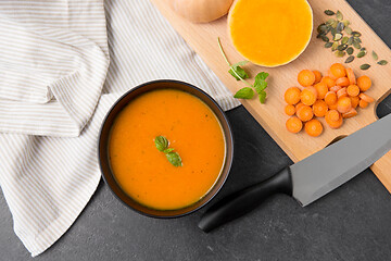 Image showing close up of vegetable pumpkin cream soup in bowl