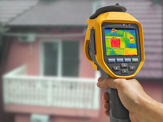 Image showing Recording With Thermal Camera Heat Loss in the attic at the fami