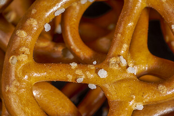 Image showing small lye pretzels closeup