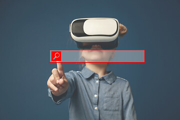 Image showing Child with virtual reality headset